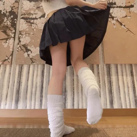 ***【拡大して】見ようとしてる...健気な僕ちゃん |  りおな