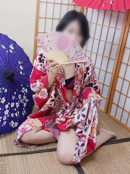 イエスグループ　華女(かのじょ)松山店 安西やよい