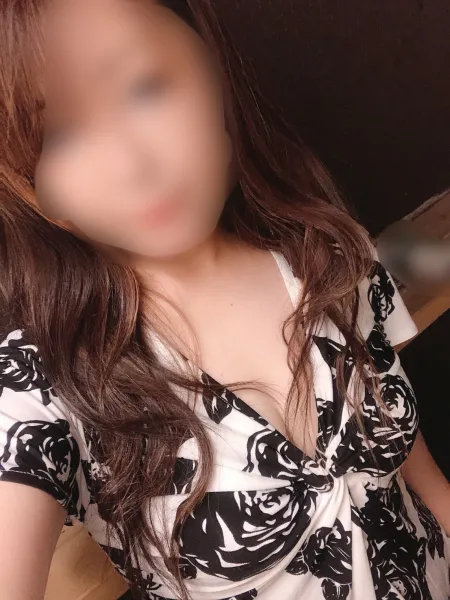 近所妻 らら