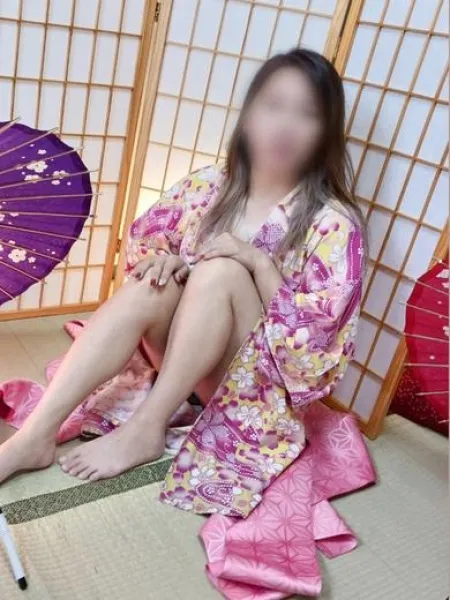 イエスグループ　華女(かのじょ)松山店 海せれん