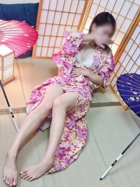 イエスグループ　華女(かのじょ)松山店 海せれん