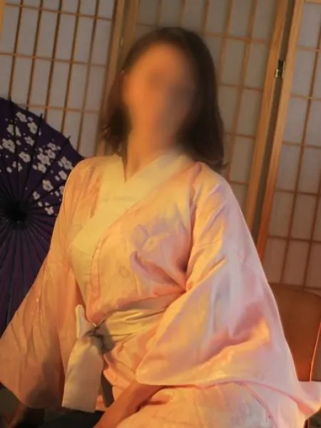 イエスグループ　華女(かのじょ)松山店 白河みなみ