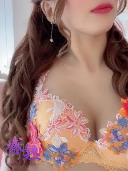 感熟　～感じる熟れた女たち～ 【新人】未唯子