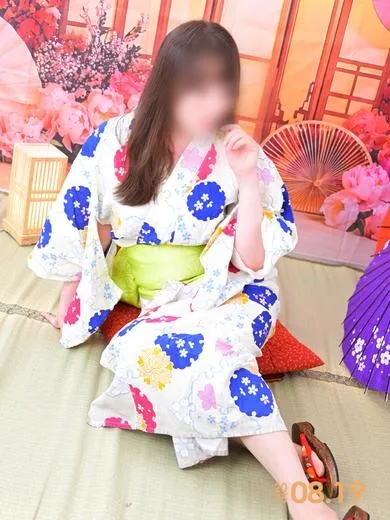 イエスグループ　華女(かのじょ)松山店 君嶋よしの