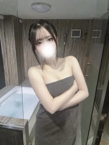 Number Five 【新人】かなみ