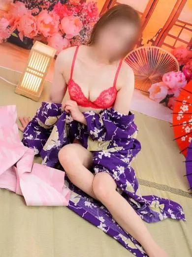 イエスグループ　華女(かのじょ)松山店 影山ゆか