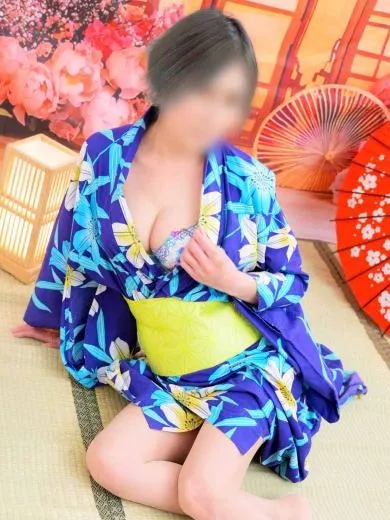 イエスグループ　華女(かのじょ)松山店 麻生さやか
